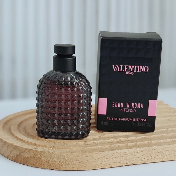 New Valentino Uomo Born In Roma EDP Intense Mini Splash 4ml/0.135 oz - Picture 1 of 1
